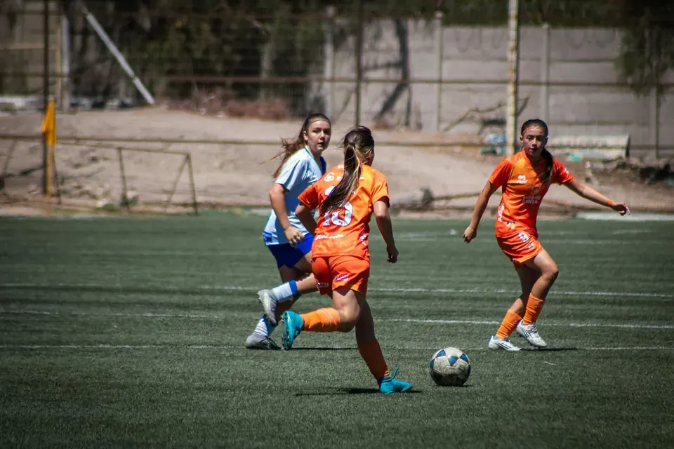 Attacking Third Creation Through Combinations: A Tactical Checklist for Breaking Down Defences