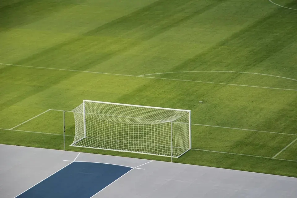 Betting Bankroll Management Software: A Tactical Case Study in Football Analytics