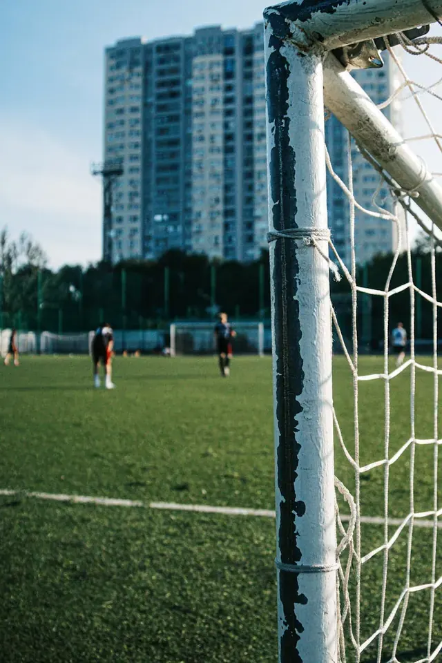 Building Over/Under Betting Models for Football Matches