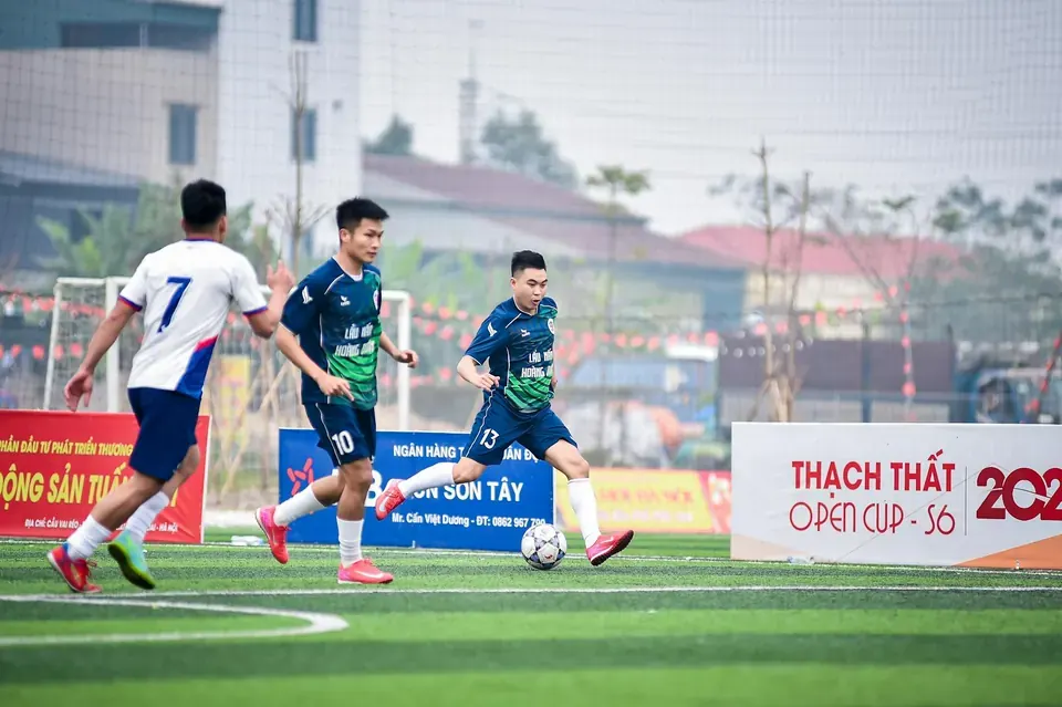 Defensive Line Height and Offside Trap Effectiveness: Metrics