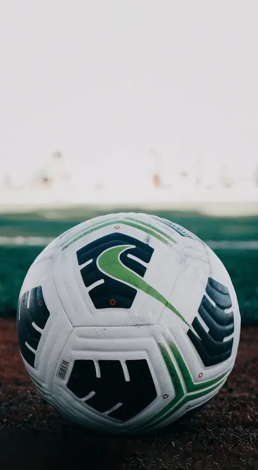 Full-Backs: Overlapping Runs, Crosses, and Expected Assists Metrics