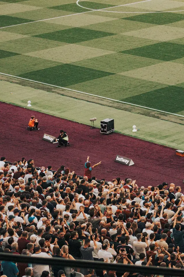 How to Use Football Analytics for Smarter Betting: A Tactical Checklist