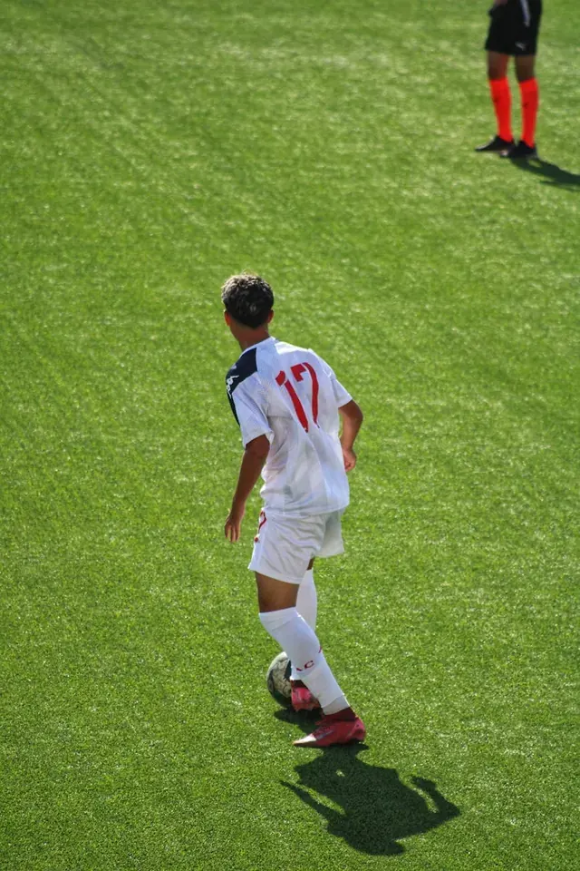Mastering Build-Up Play Under Pressure: A Tactical Checklist
